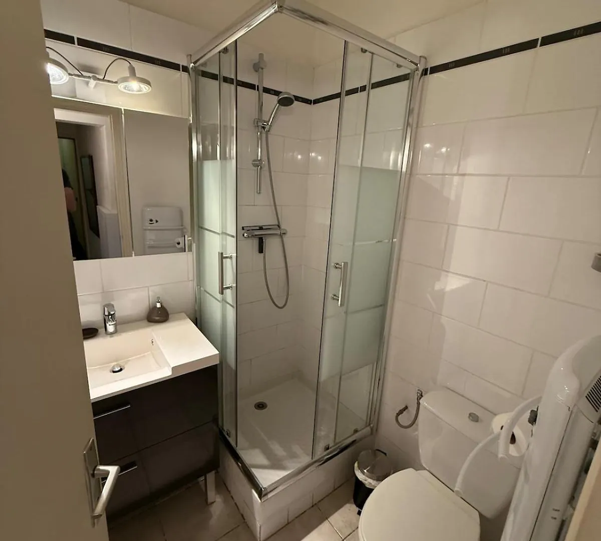 Appartement Rdc Avec Parking En Intra-Muros Avignon 0*,  France