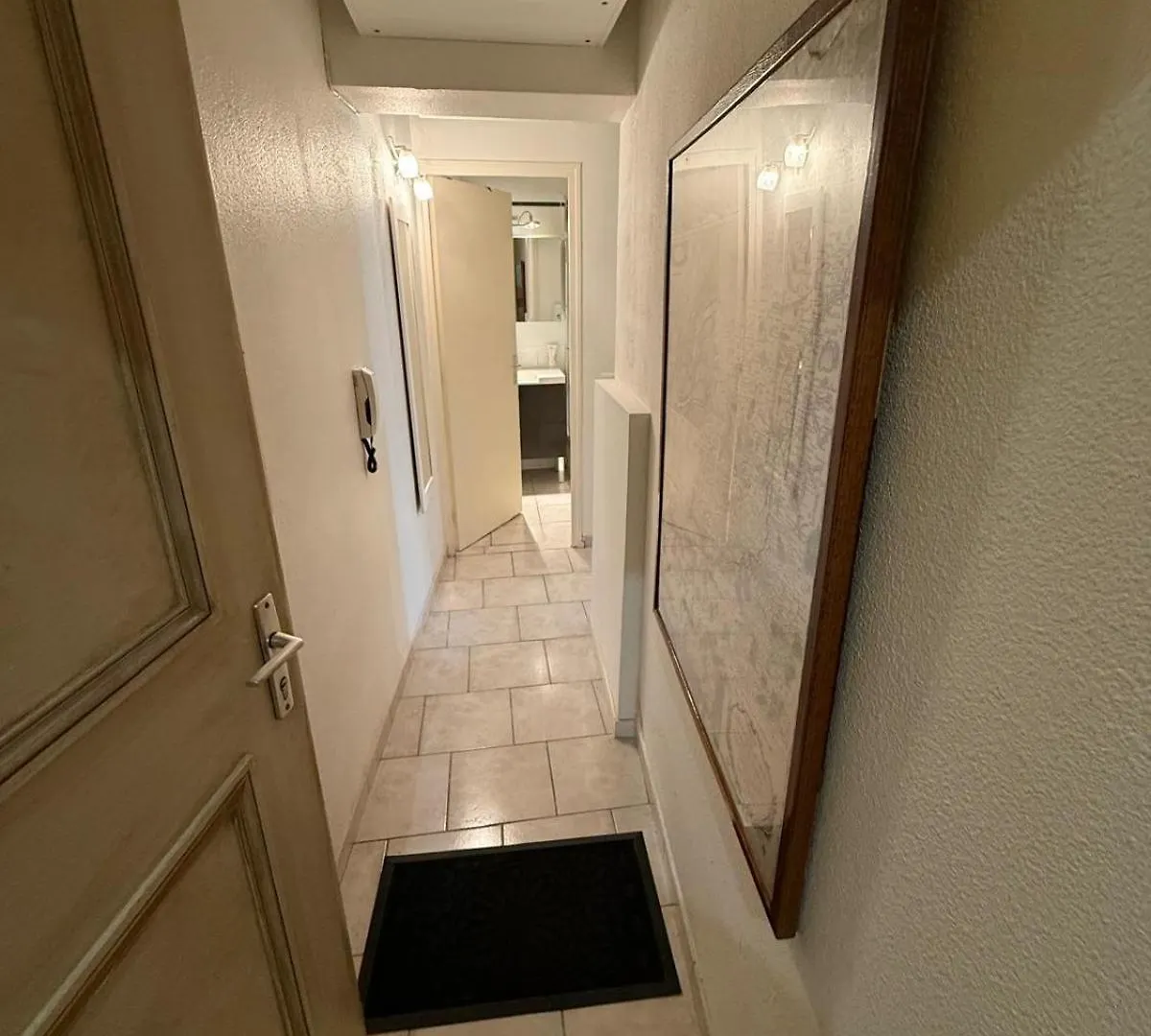 Appartement Rdc Avec Parking En Intra-Muros Avignon Apartment